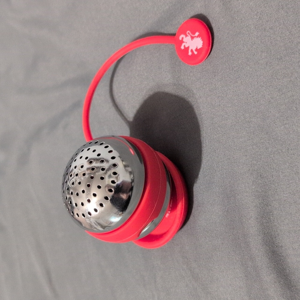 Red Gryffindor Tea Infuser Set - Picture 2 of 4